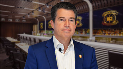 Instructor Joe Phillips