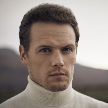 Headshot of Sam Heughan.